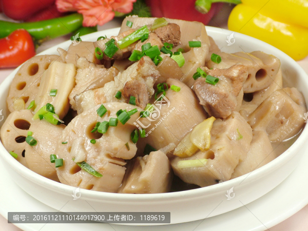 腩肉燜蓮藕