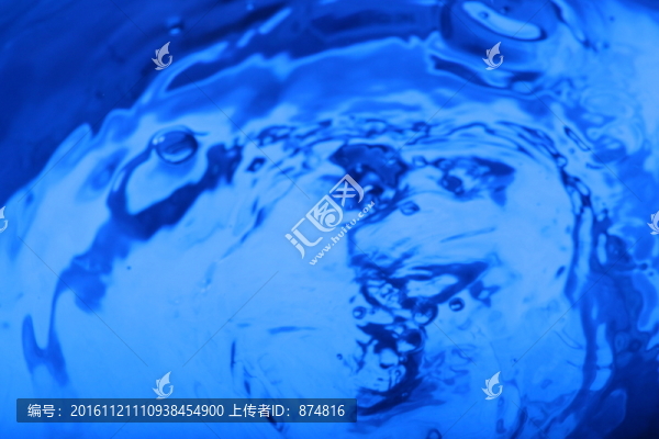 水