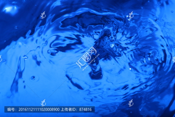水