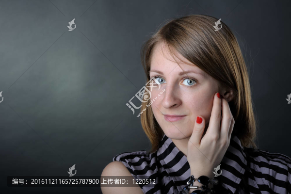 苗條的女孩