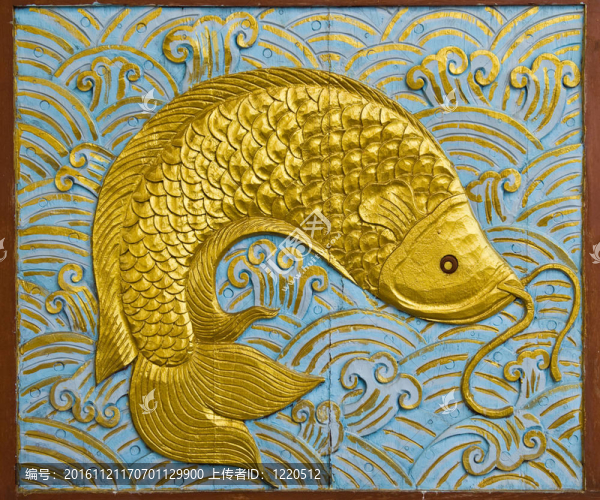 魚雕金漆