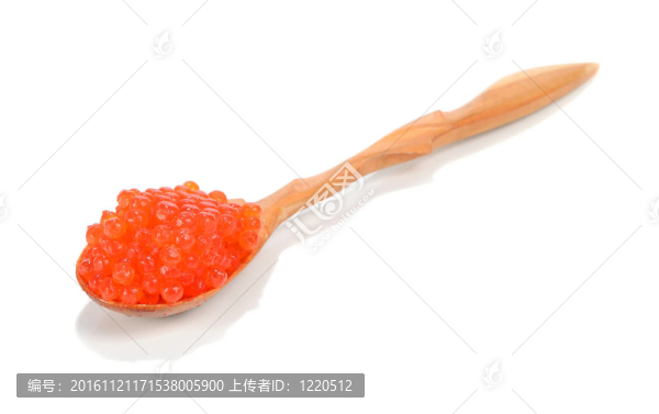 在木勺子魚子醬紅色