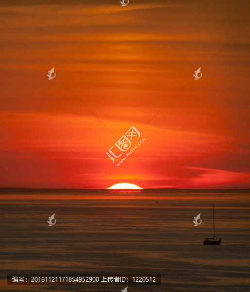 海上夕陽紅