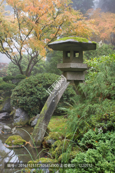 日本花園石燈籠