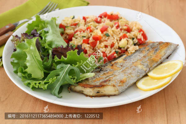 烤箭魚和米飯