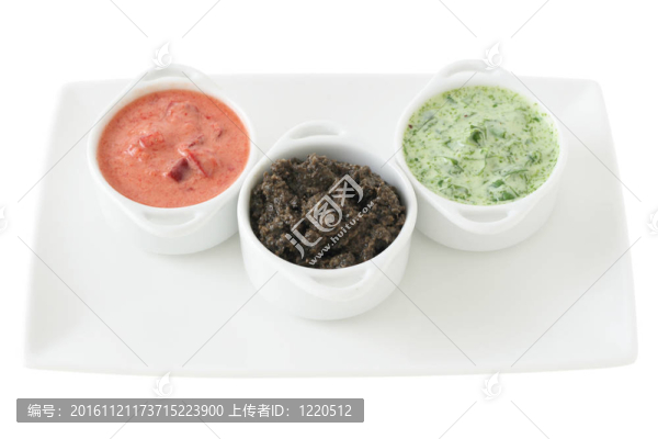 小碗中的調(diào)味醬