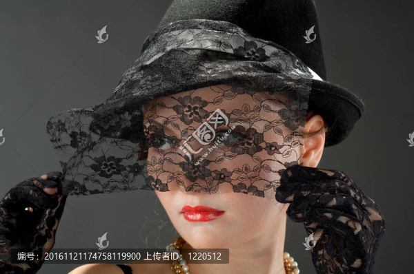 女性復(fù)古復(fù)興畫像