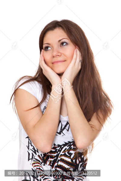 美麗的體貼的女人抬頭