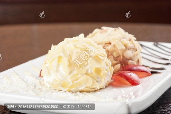 甜點集
