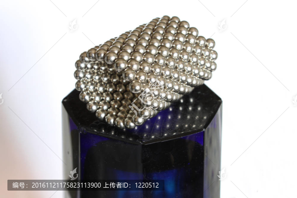 磁球