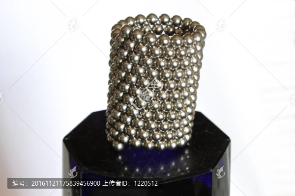 磁球