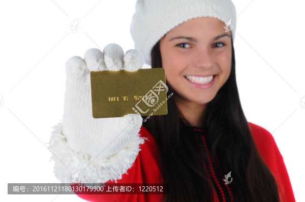 面帶信用卡的微笑女孩