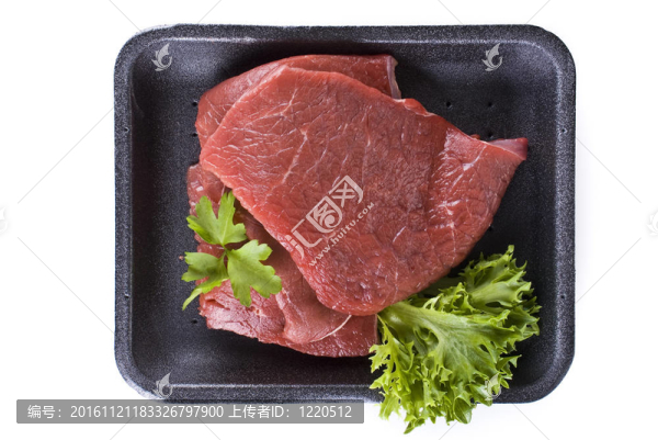 托盤中的牛肉煎牛排