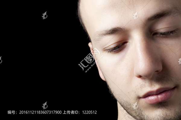 傷心的人