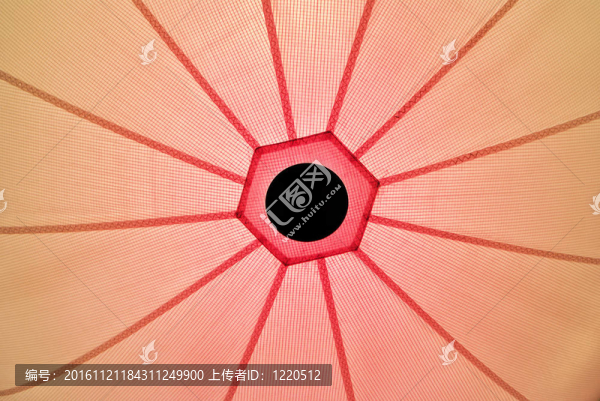 發(fā)光的球體