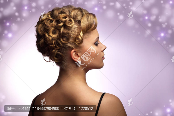 現(xiàn)代婚禮發(fā)型