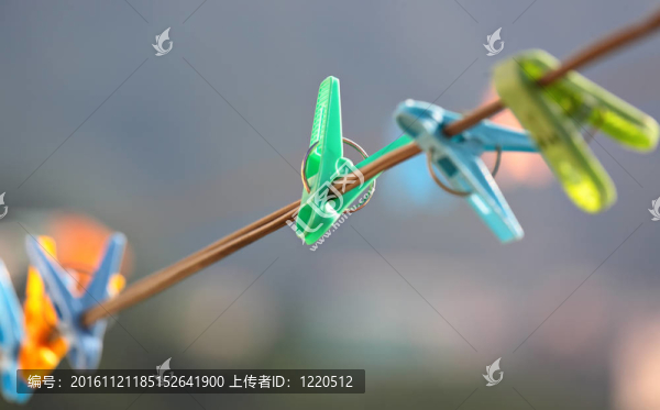 彩色衣夾掛線