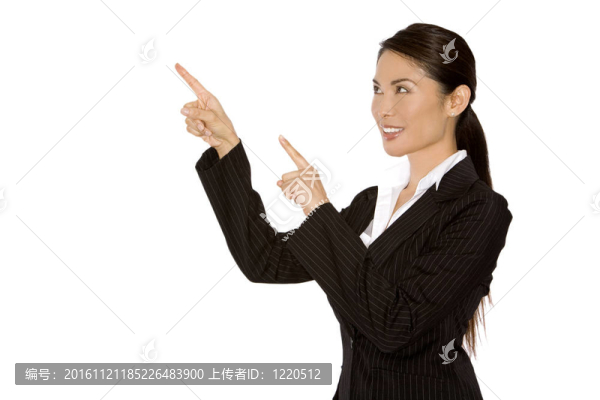 女人用手指指著