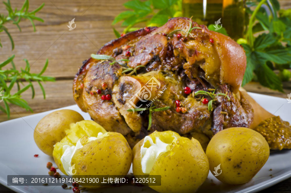 豬肉節(jié)和啤酒