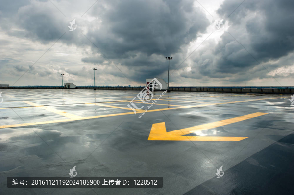 雨天停車