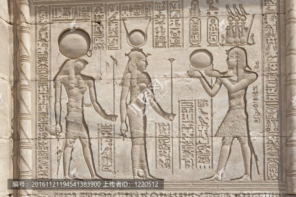 hieroglypic雕刻在埃及的神廟