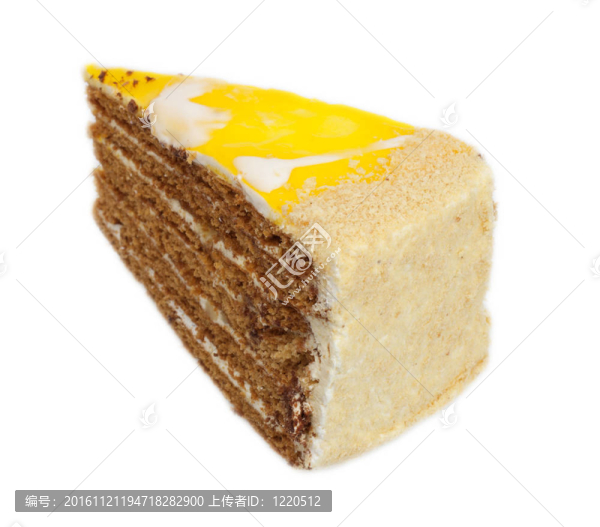 白色背景上的橙色蛋糕