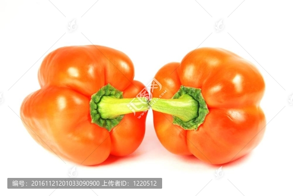 白橙上的辣椒