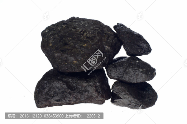 煤；碳?jí)K