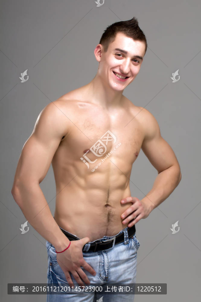 性感肌肉男