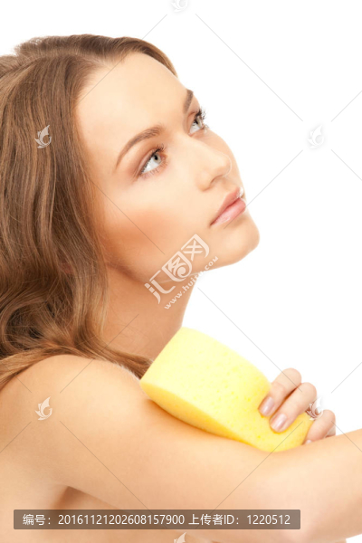 美麗女人用海綿