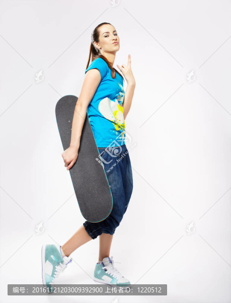 女孩滑板