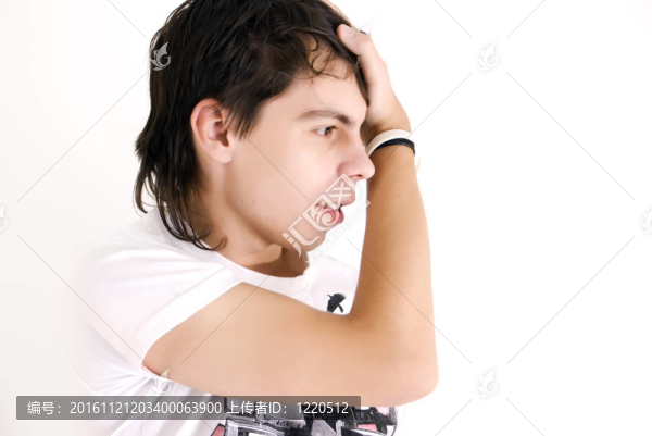 年輕英俊的家伙
