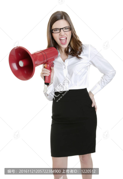 年輕的女商人喊成白底紅色的擴音器對