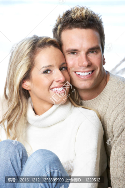 年輕的愛的夫妻