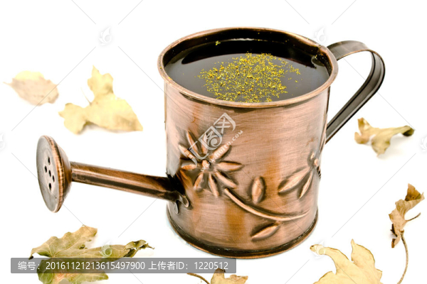 小噴壺用干樹葉