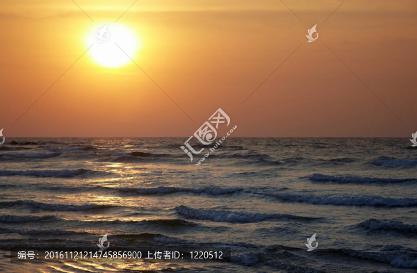 大海和太陽