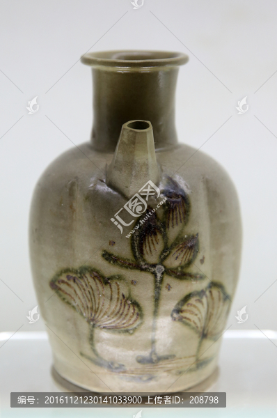 長沙窯唐代青釉彩繪荷花執(zhí)壺