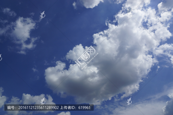 藍(lán)天白云