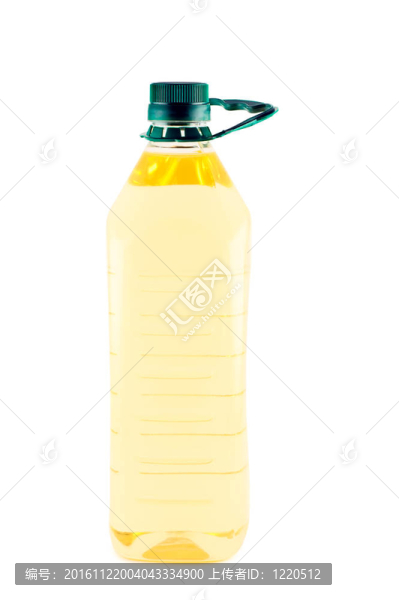 葵花籽油在塑料瓶隔離白色背景。
