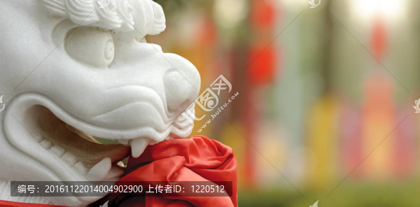 中國傳統(tǒng)雕塑用紅獅子