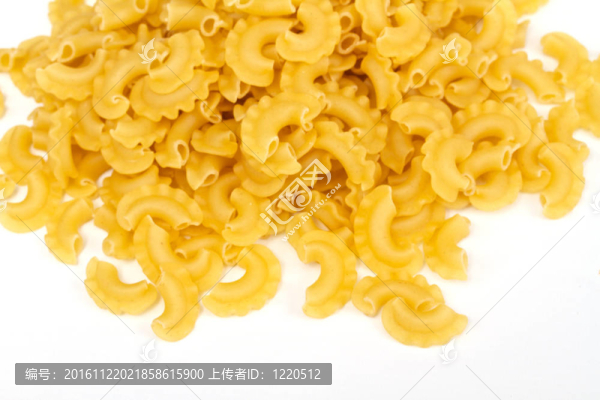 白色背景意大利意大利面食的特寫