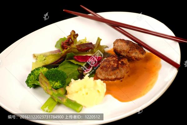 亞洲的神戶牛肉晚餐蔬菜和肉汁