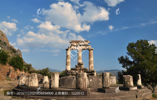 在Athena,Pronaia神殿的圓屋