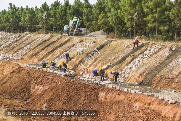 鋪路基