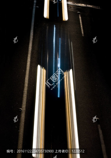 移動的光線軌跡