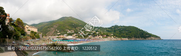 在意大利博納索拉的海灘小鎮(zhèn)