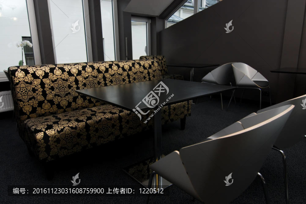 現(xiàn)代室內(nèi)