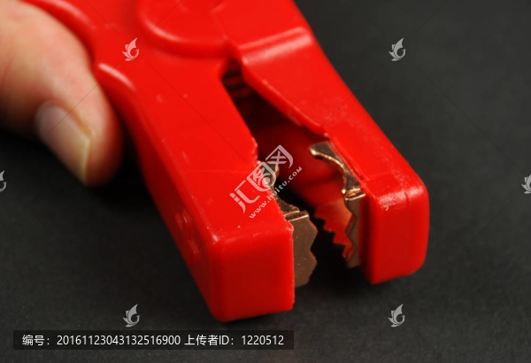 讀鱷魚(yú)夾