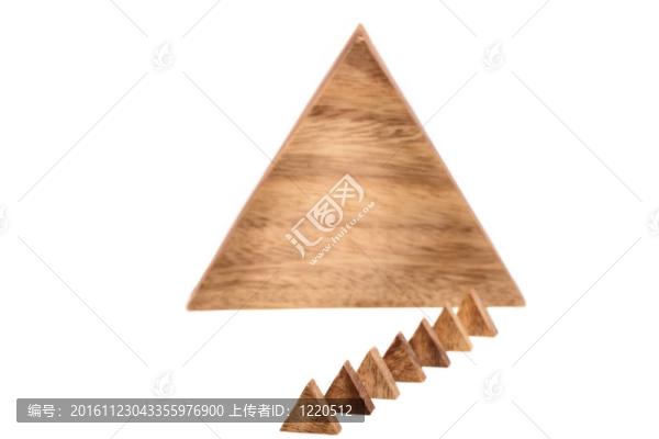 木金字塔