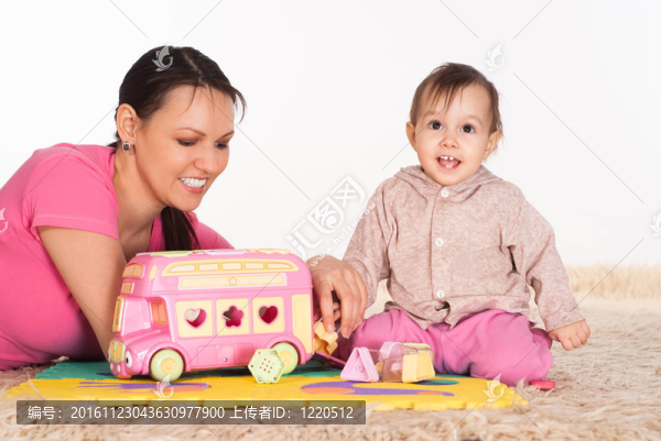 媽媽和嬰兒